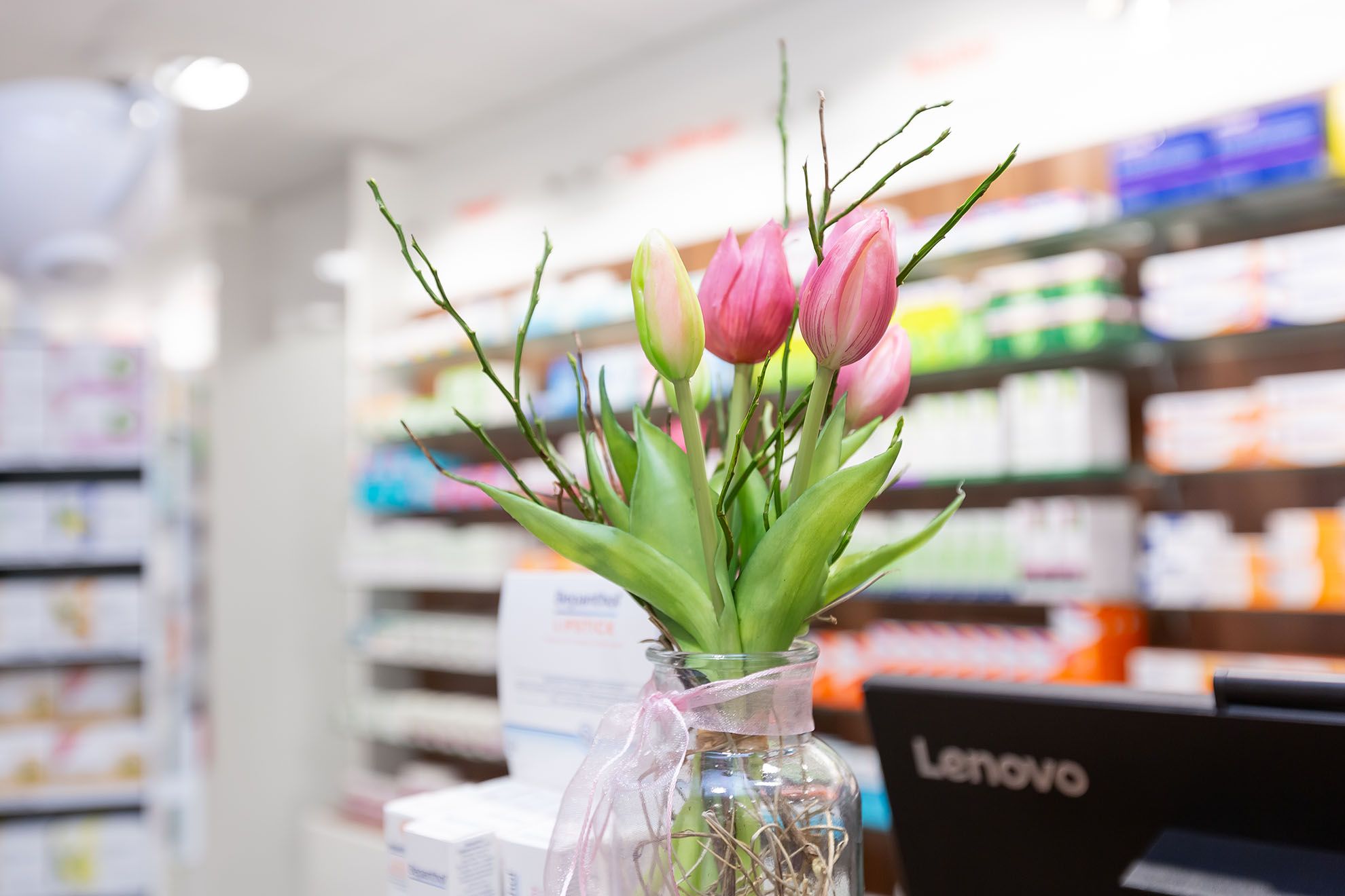 Blick in die Herz Apotheke Grevenbroich
