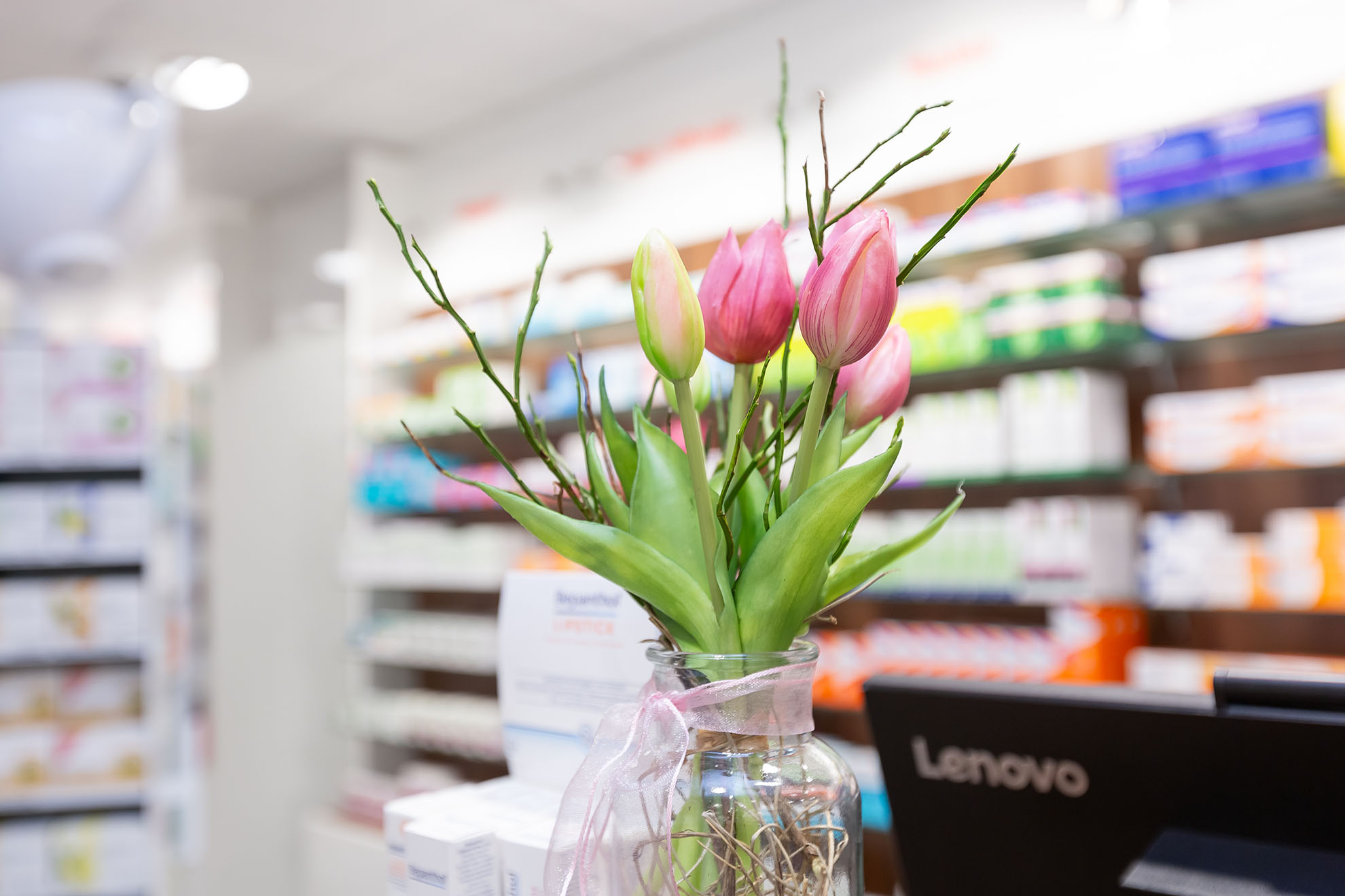 Blick in die Herz Apotheke Grevenbroich